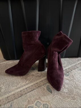 Women's Burgundy Suede Pointed Toe Booties